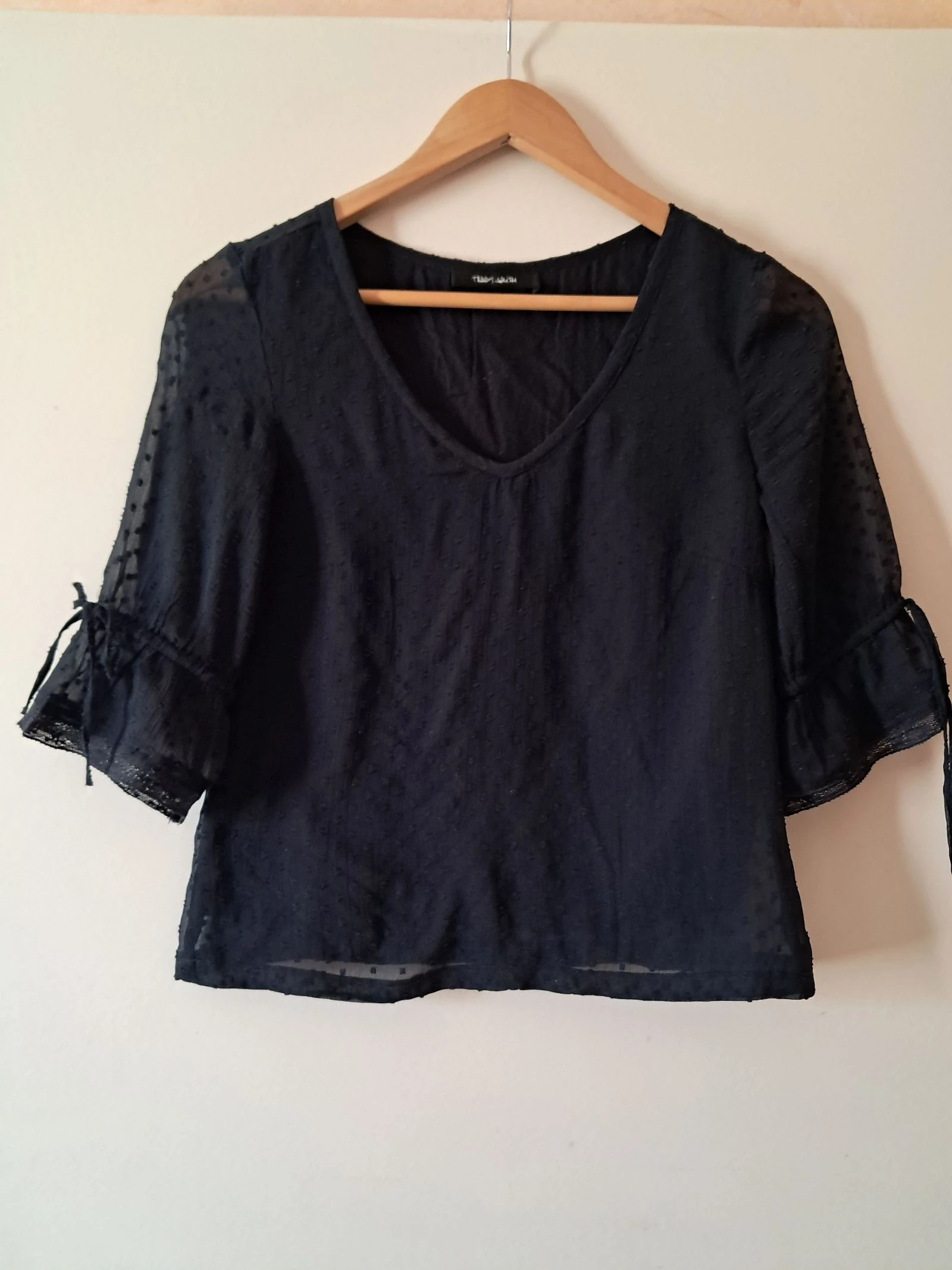 Blouse bleu marine Teddy Smith XS 34 à pois texturés – manches 3/4 volantées